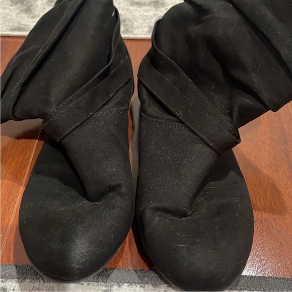 ⭐️LOWER EAST SIDE Black Scrunchie Ankle Boots- Size 9 - Picture 5 of 7